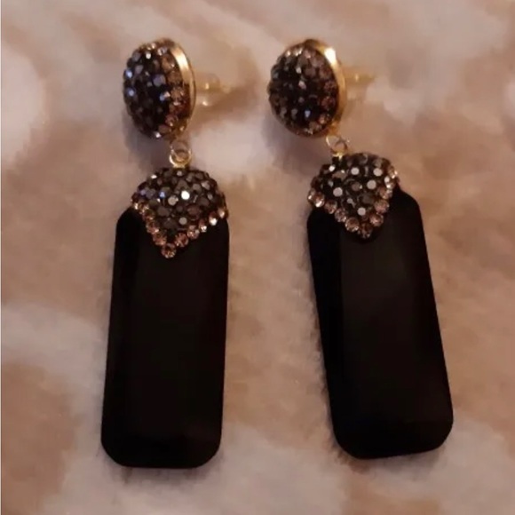 Black Crystal Dangle Earrings by Grathia Cero - Picture 5 of 5